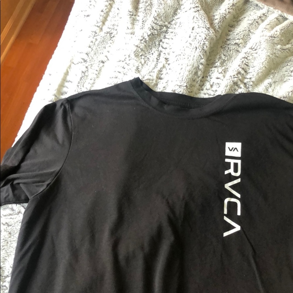 RVCA Men’s black tee shirt. Size XLarge.